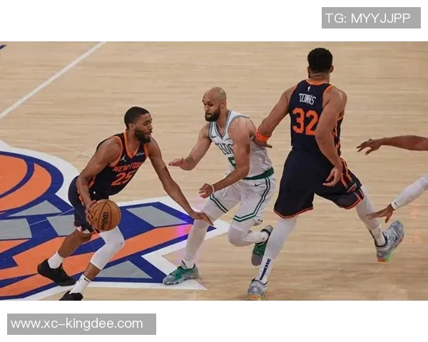 怀特砍下34分布伦森贡献22分6助攻塔图姆缺阵绿军力克尼克斯 怀特砍下34分布伦森贡献22分6助攻塔图姆缺阵绿军力克尼克斯